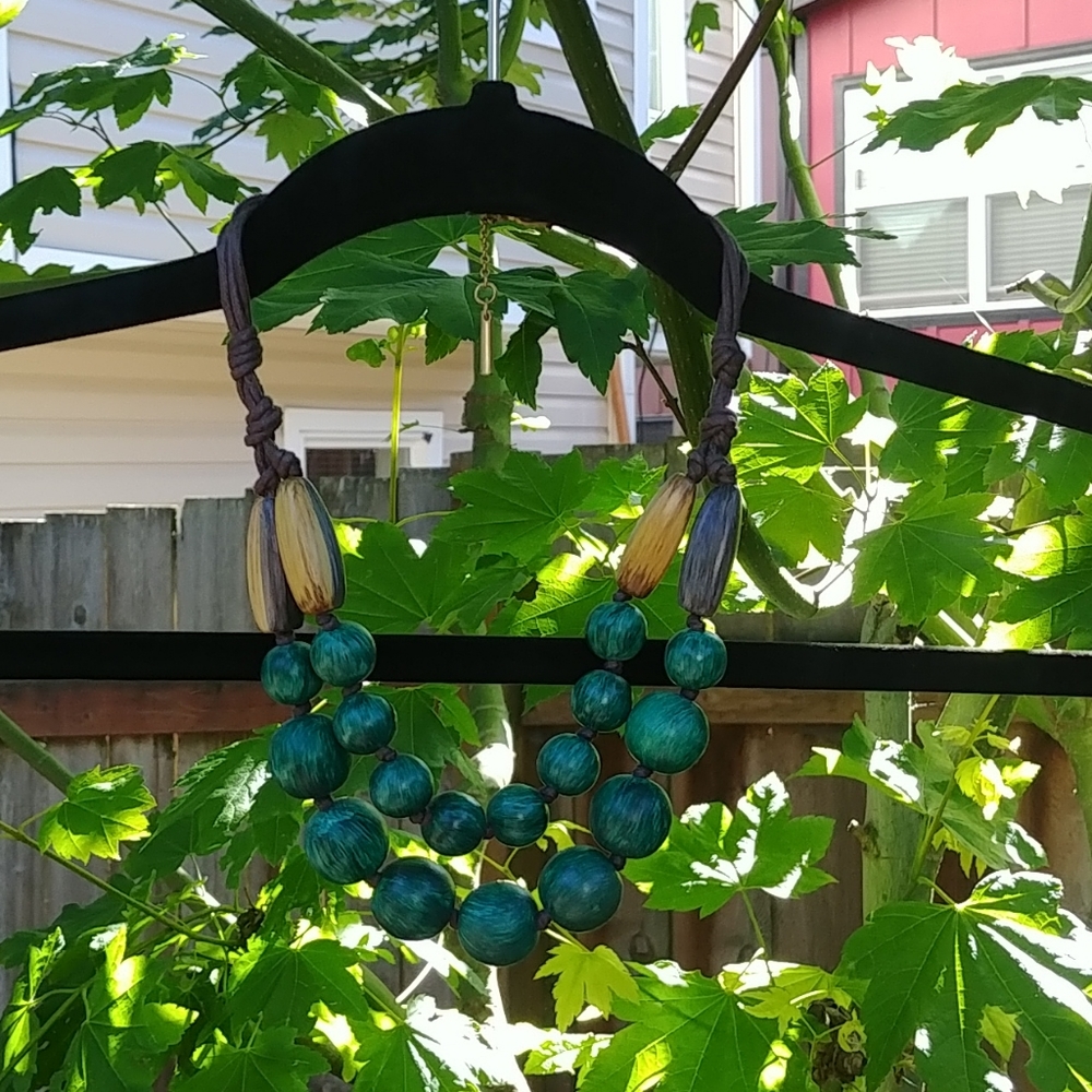 Kenneth Cole beaded necklace